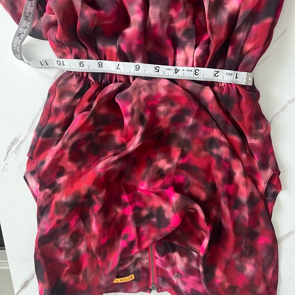 ALICE + OLIVIA  Red Watercolor Silk Mini Dress - Picture 5 of 9